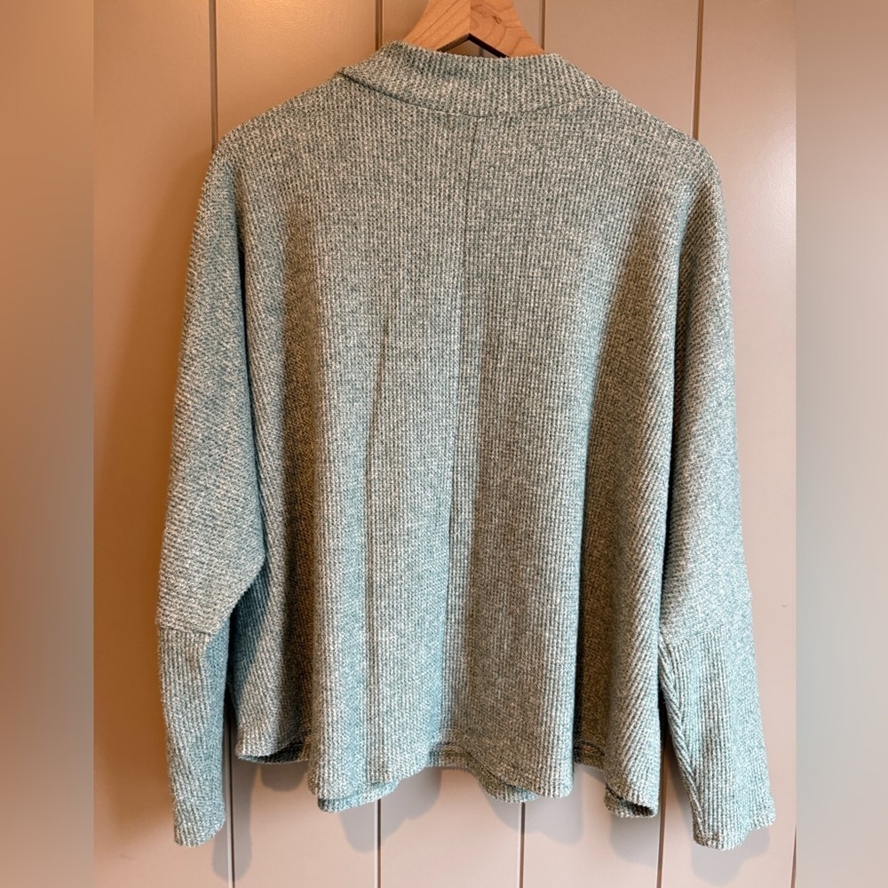 Cherish Women’s Sage Green Mock Neck Batwing Sleeve Knit Sweater Medium Soft - Picture 2 of 8